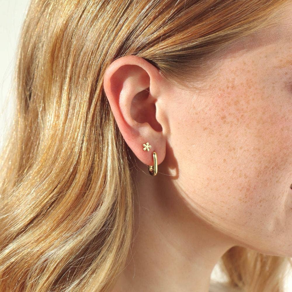 Daisy Studs
