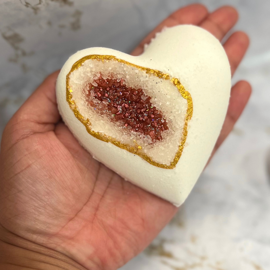 Geode Amethyst Heart Bath Bomb