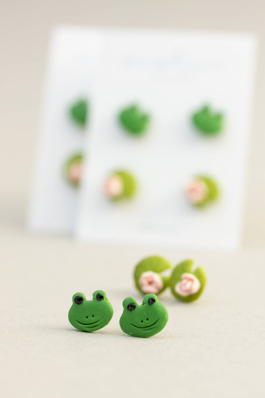 Frog & Water Lily Stud Earrings Set – Hypoallergenic