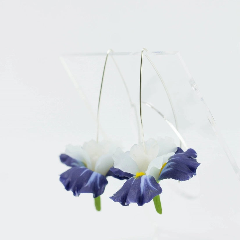 Lightweight Iris Earrings