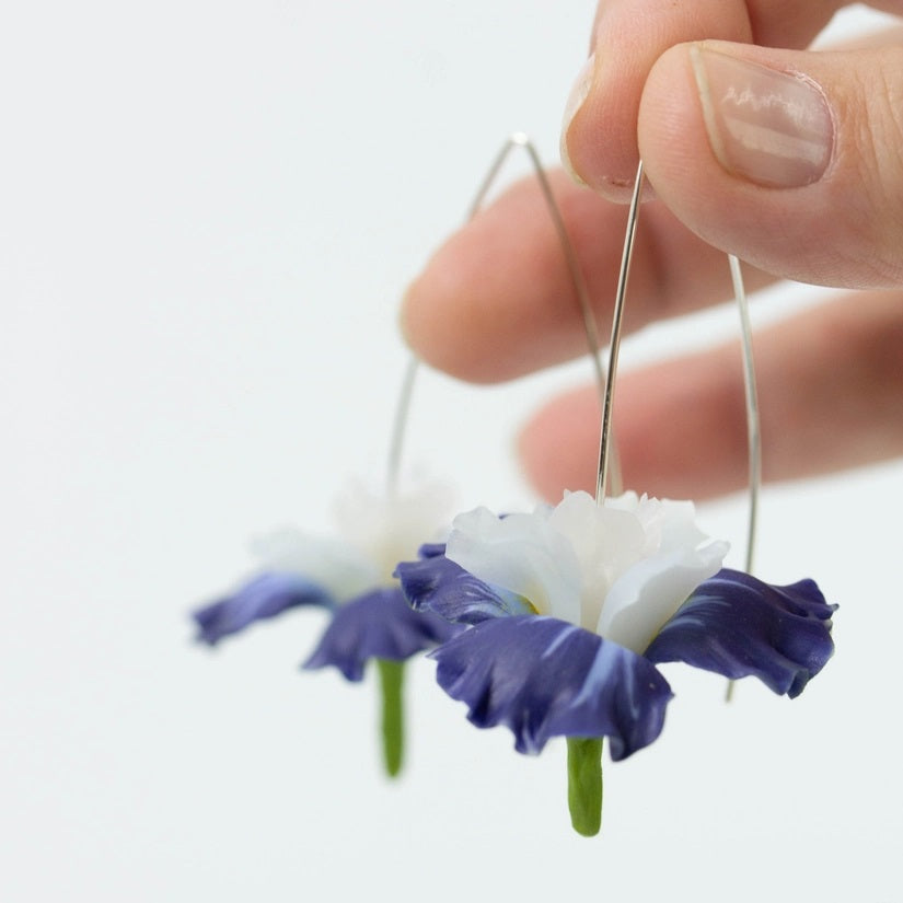 Lightweight Iris Earrings