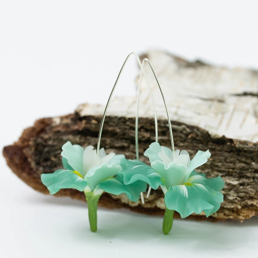 Lightweight Iris Earrings