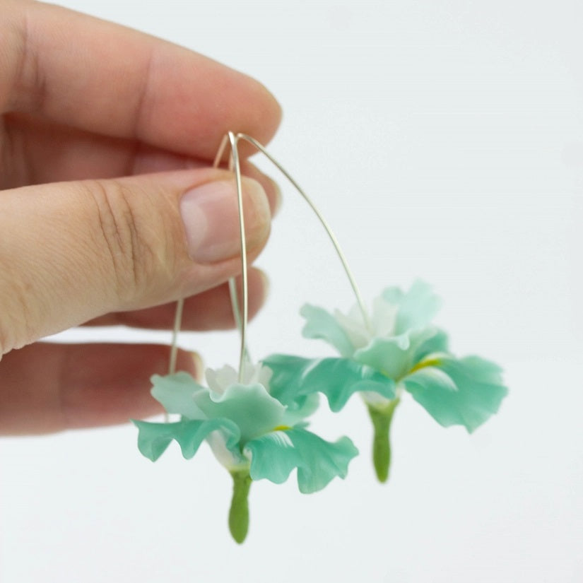 Lightweight Iris Earrings