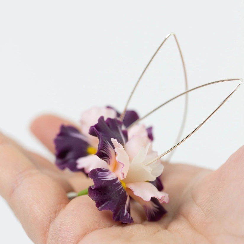 Lightweight Iris Earrings